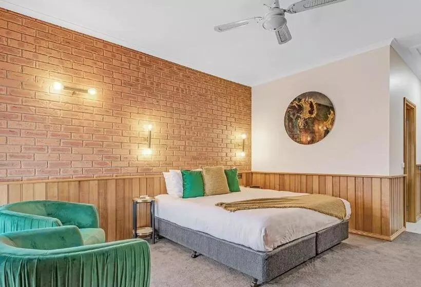 酒店 Golden River Motor Inn