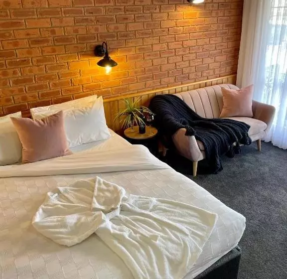 酒店 Golden River Motor Inn