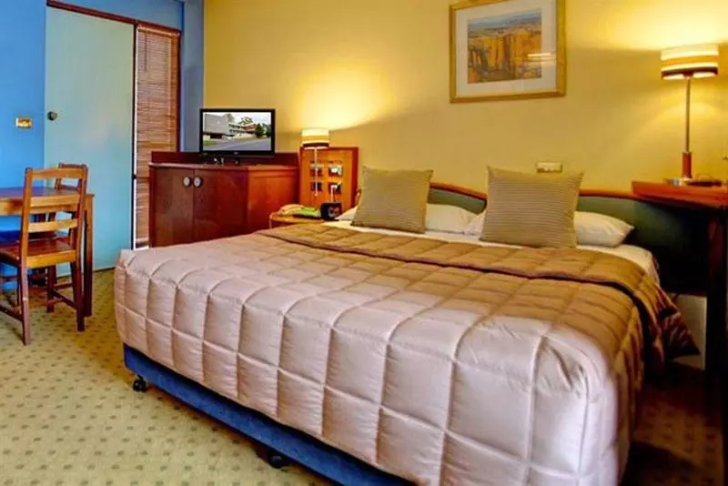 Отель Matador Motor Inn