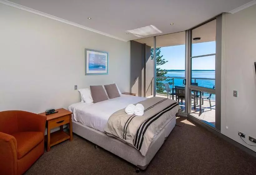 فندق Sandcastle Apartments