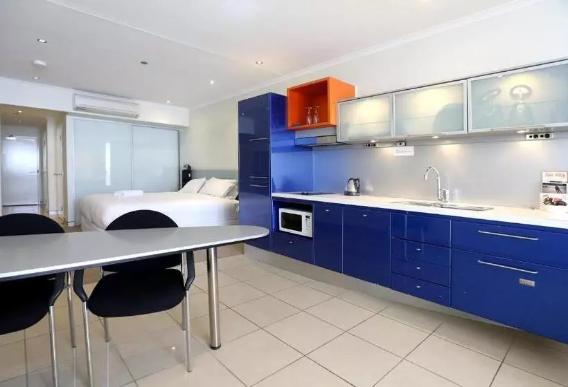 فندق Sandcastle Apartments