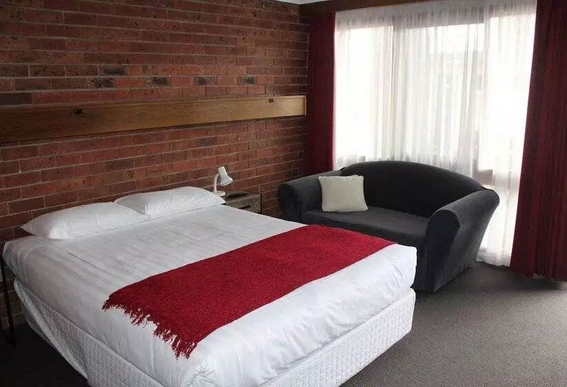 Kardinia Park Motel