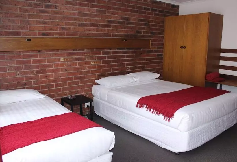Kardinia Park Motel