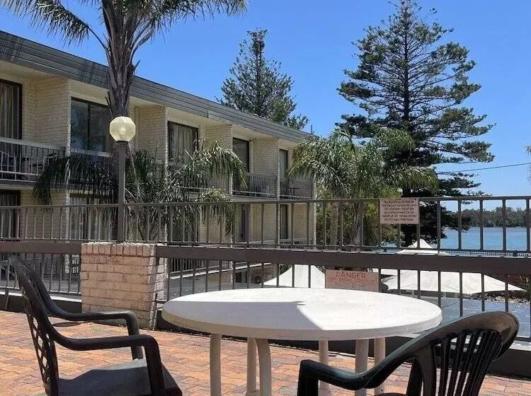 渡假胜地 El Lago Waters