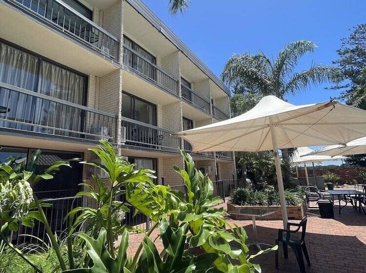 منتجع El Lago Waters