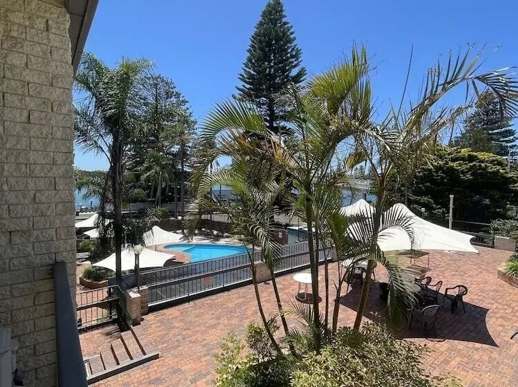 渡假胜地 El Lago Waters