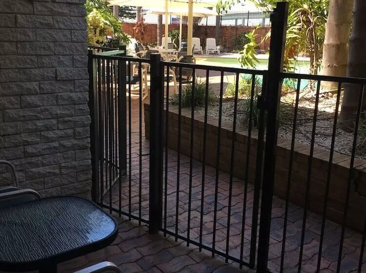 渡假胜地 El Lago Waters