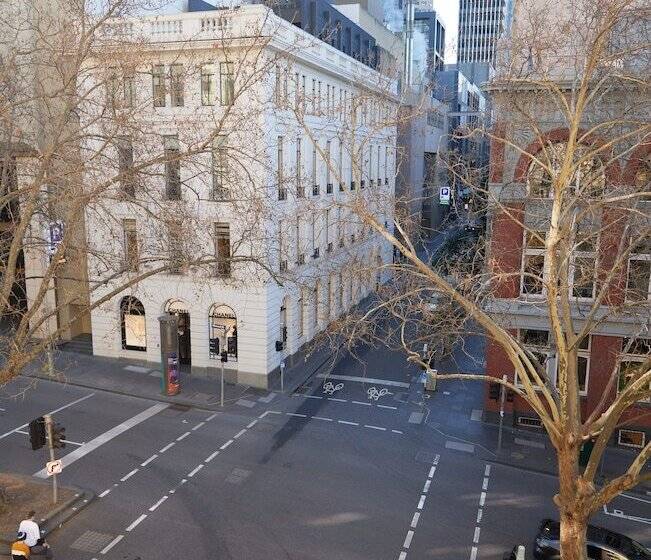 בית מלון כפרי Flinders Landing Apartments