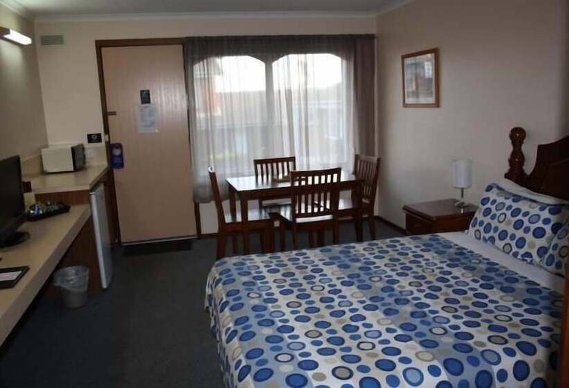 Hotel Raglan Motor Inn