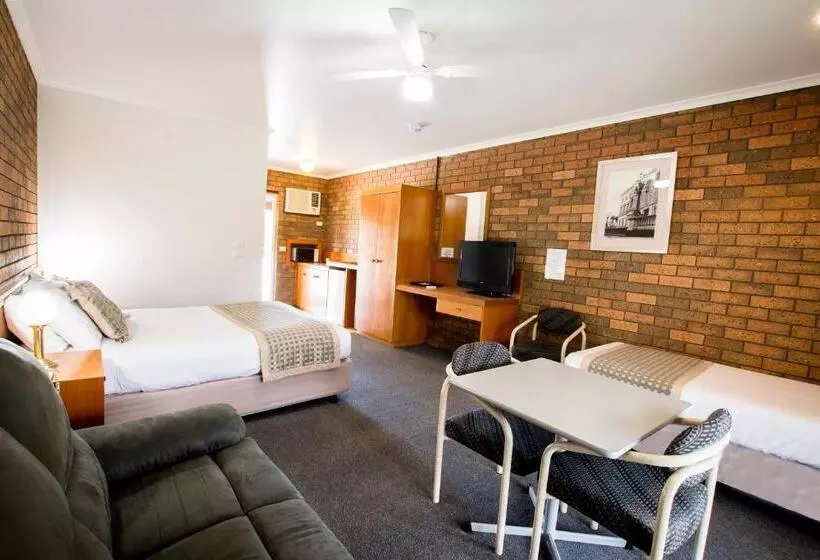 酒店 Sportslander Motor Inn