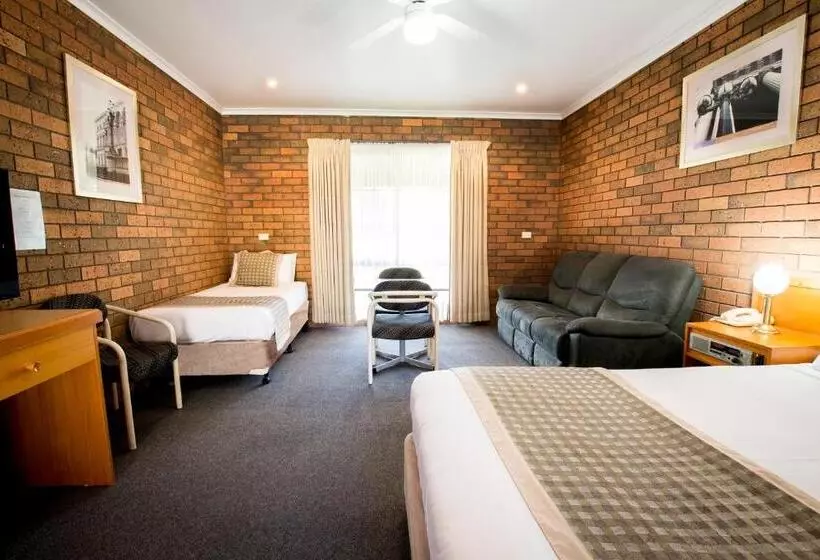 酒店 Sportslander Motor Inn