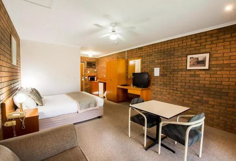 酒店 Sportslander Motor Inn