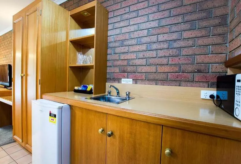 酒店 Sportslander Motor Inn