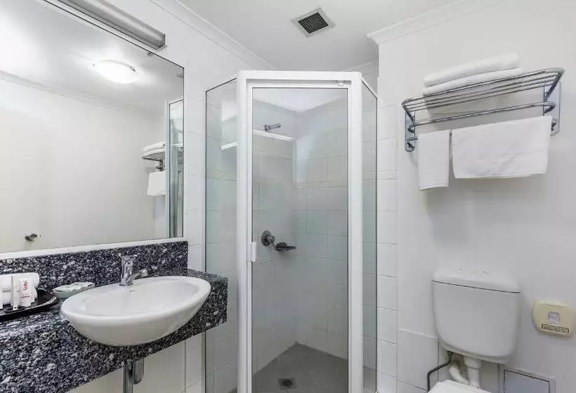 Отель The Wellington Apartment