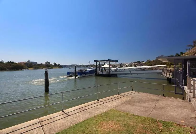 Отель The Wellington Apartment