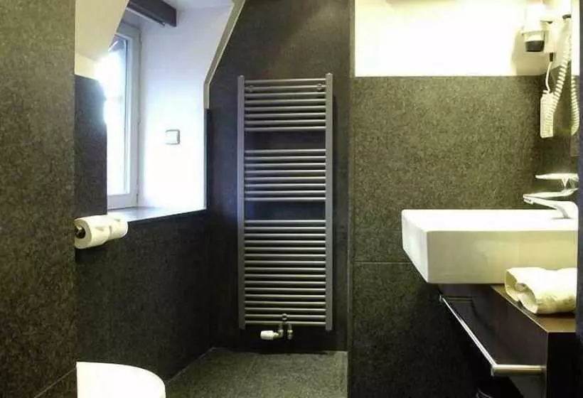 Отель The Century