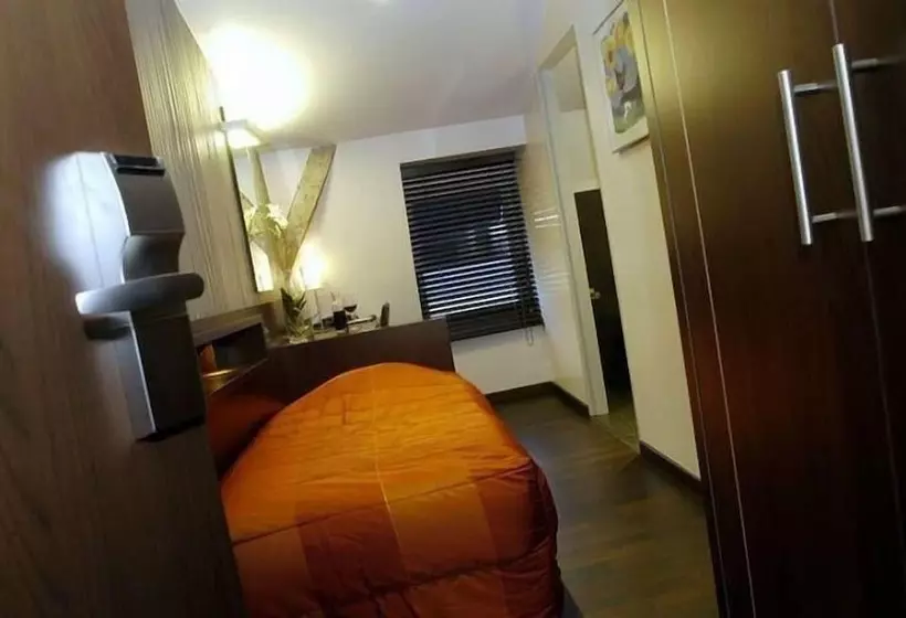 Отель The Century