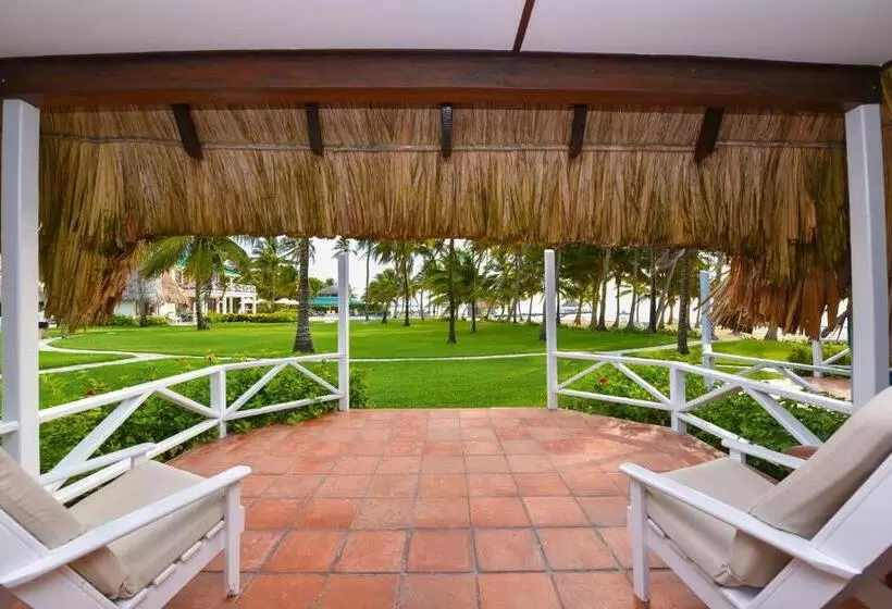 Отель Victoria House Resort & Spa