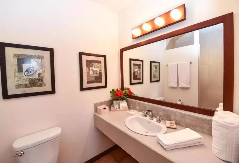 Отель Victoria House Resort & Spa