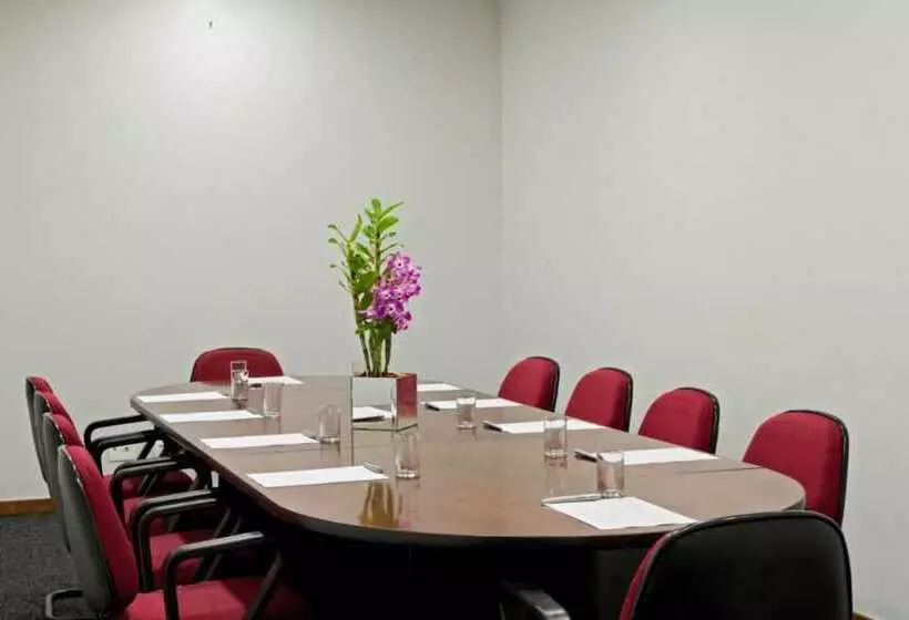 Hotel Address Faria Lima by Intercity