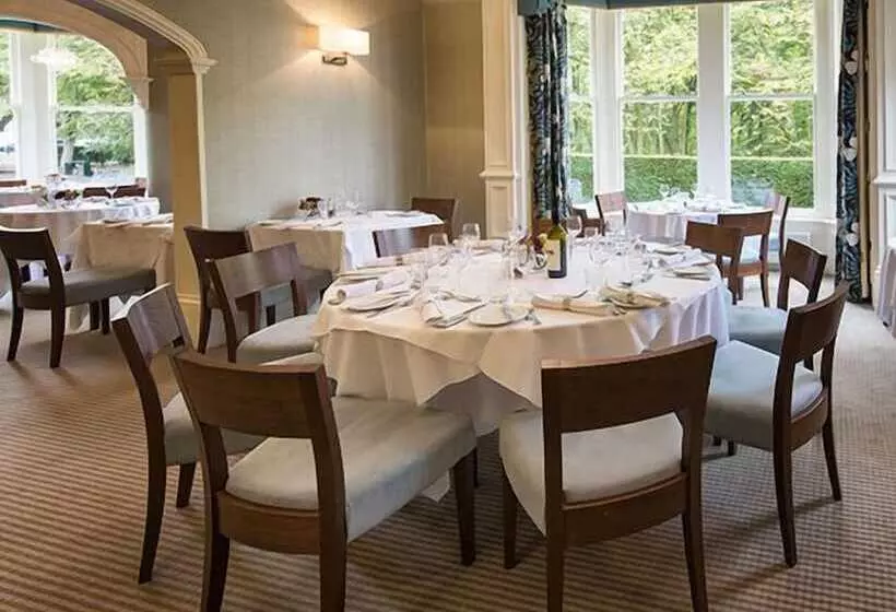 Отель Ascot House