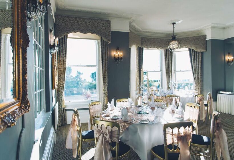 ホテル The Lansdowne, Eastbourne