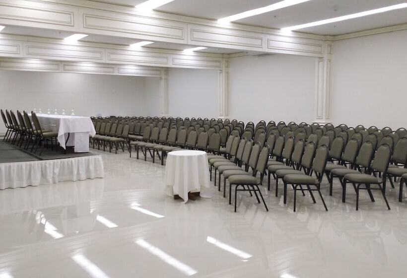 هتل Continental Porto Alegre By Samba