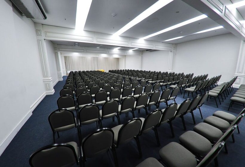 هتل Continental Porto Alegre By Samba