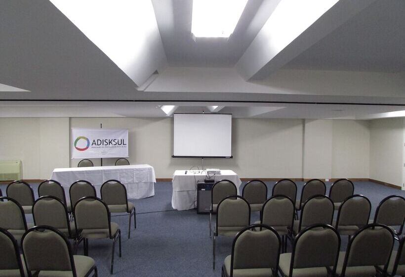 هتل Continental Porto Alegre By Samba