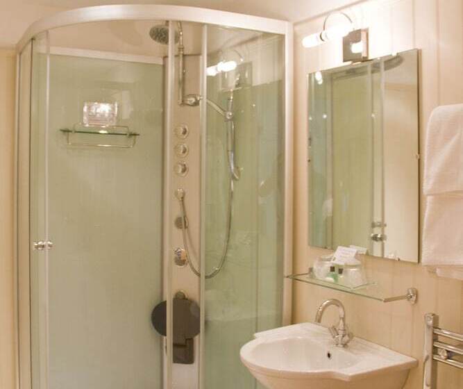 Hotel Duke Of Cornwall