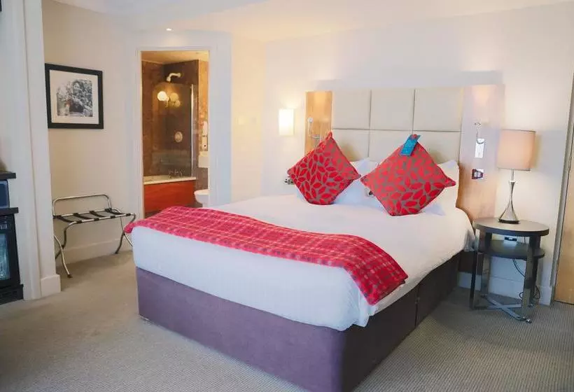 ホテル Five Lakes Resort