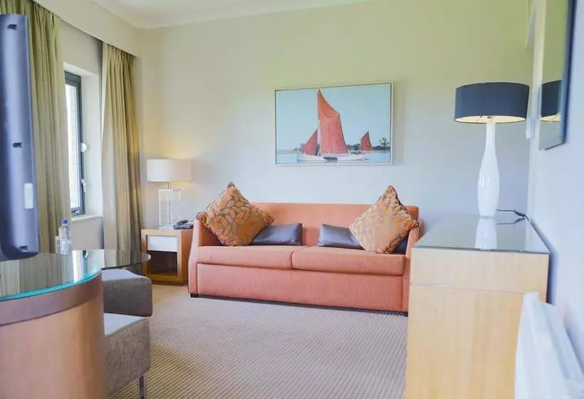 ホテル Five Lakes Resort