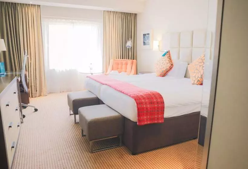 ホテル Five Lakes Resort