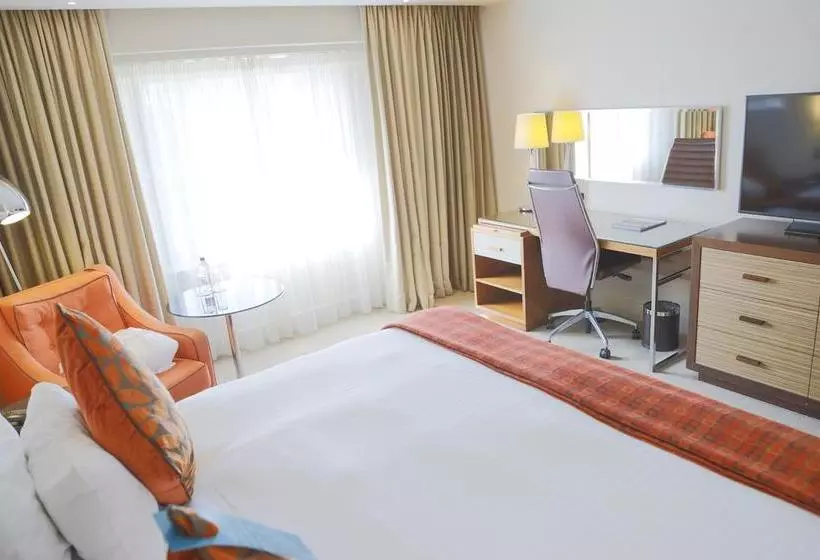 ホテル Five Lakes Resort