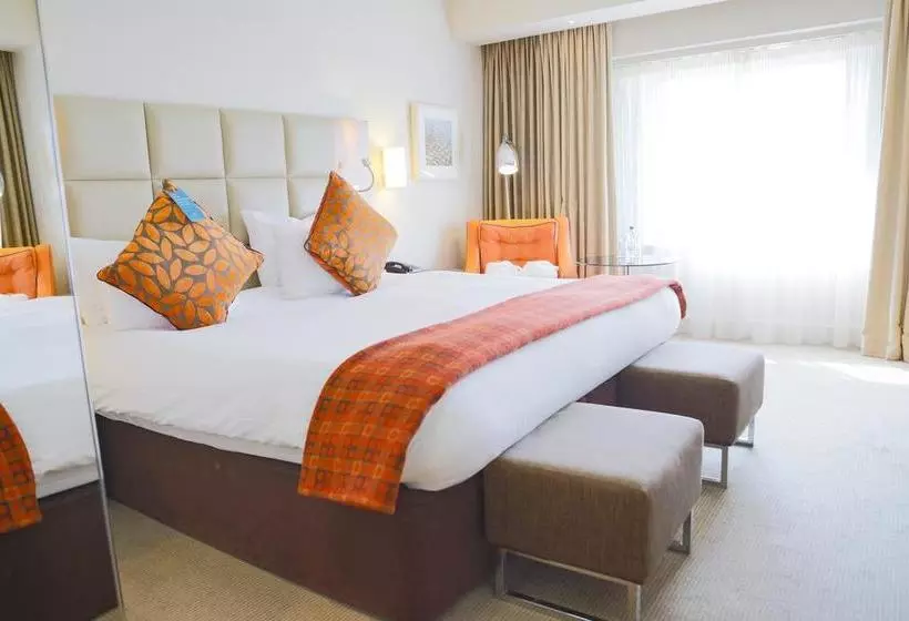 ホテル Five Lakes Resort