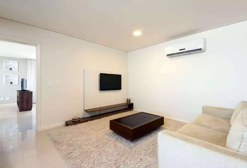 בית מלון כפרי Wyndham Golden Foz Suites