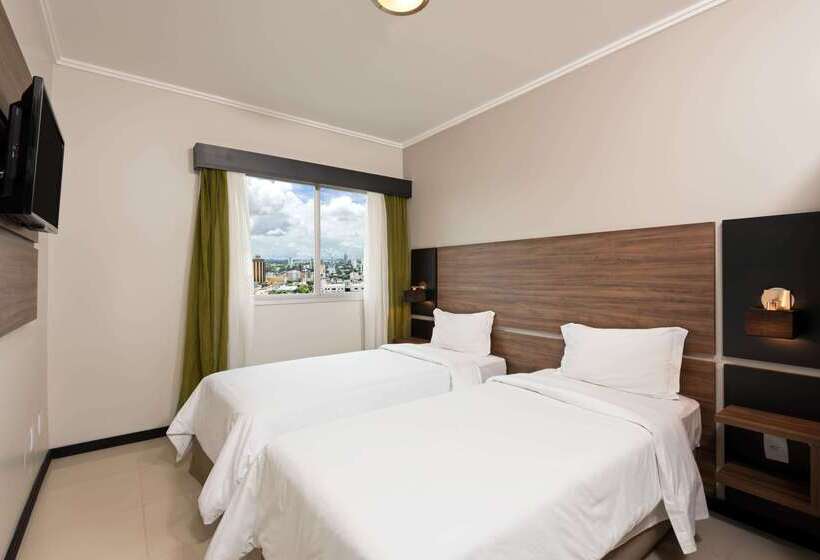 Hotel Wyndham Golden Foz Suites