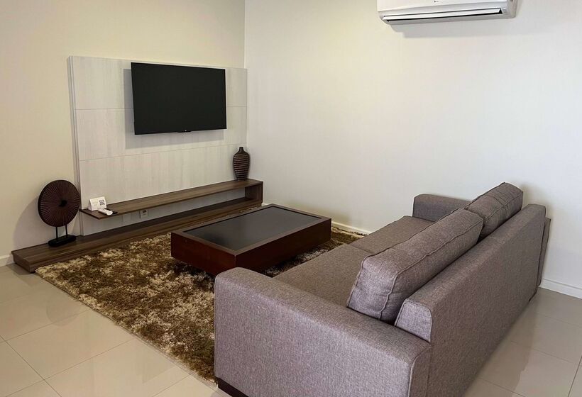 Hotel Wyndham Golden Foz Suites