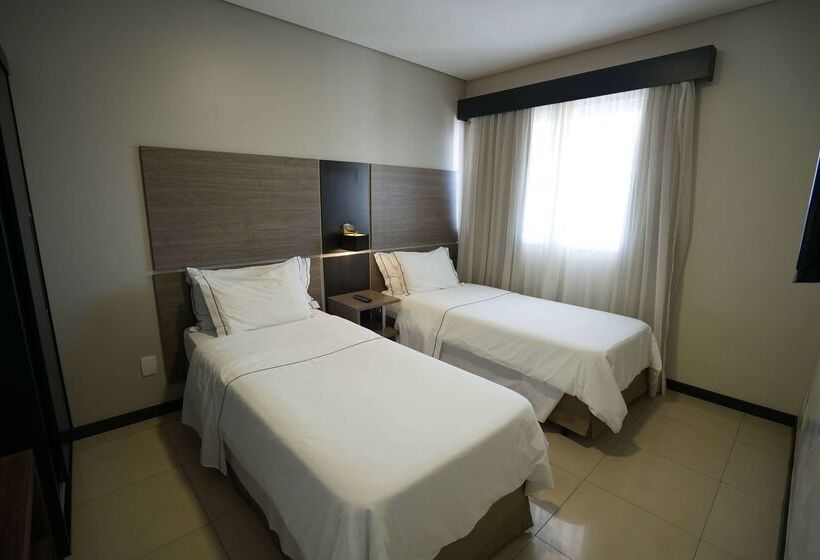 Hotel Wyndham Golden Foz Suites