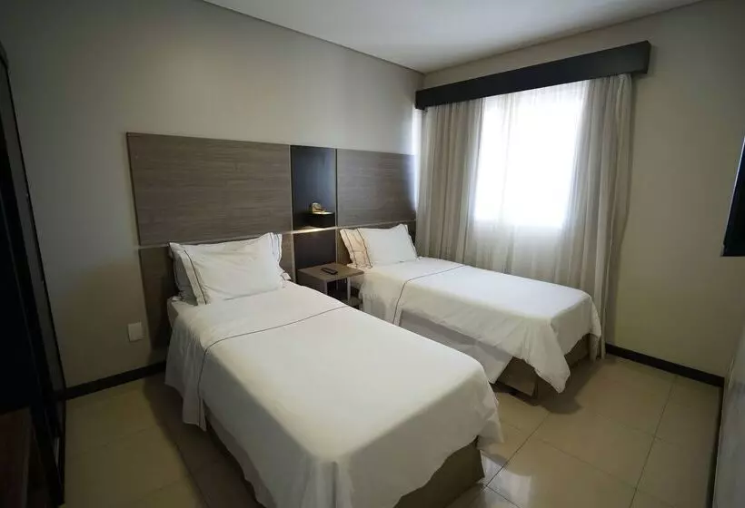 בית מלון כפרי Wyndham Golden Foz Suites