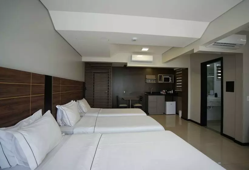 בית מלון כפרי Wyndham Golden Foz Suites