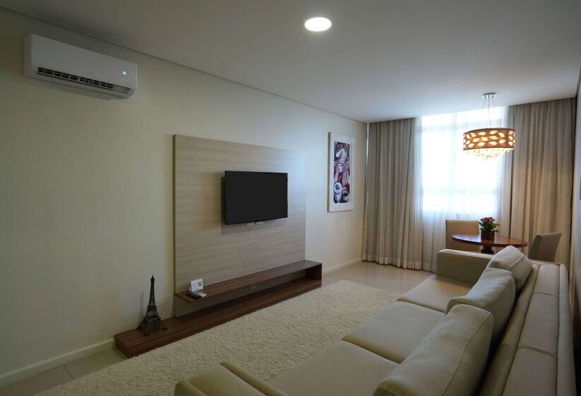 Hotel Wyndham Golden Foz Suites