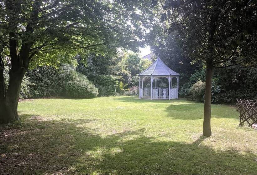 Hotel Buckerell Lodge