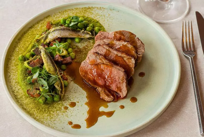 酒店 Crown And Castle