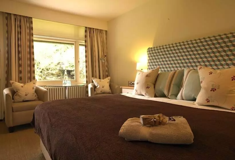 酒店 Crown And Castle