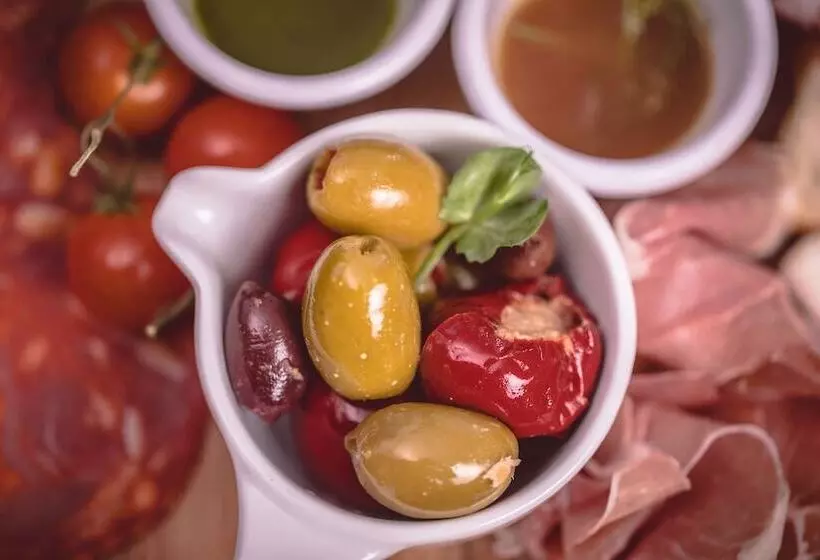 ホテル Dukes At Queens Boutique