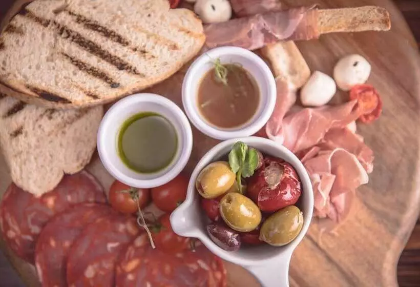 ホテル Dukes At Queens Boutique