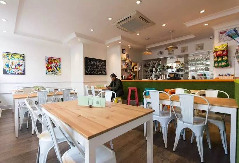 בית מלון כפרי Smart Hyde Park View Hostel