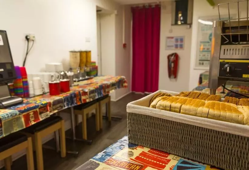 בית מלון כפרי Smart Hyde Park View Hostel