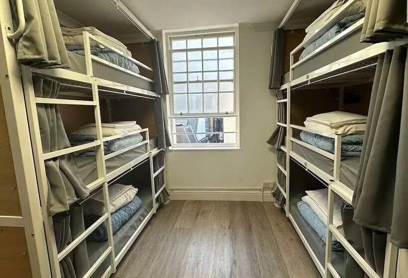 בית מלון כפרי Smart Hyde Park View Hostel